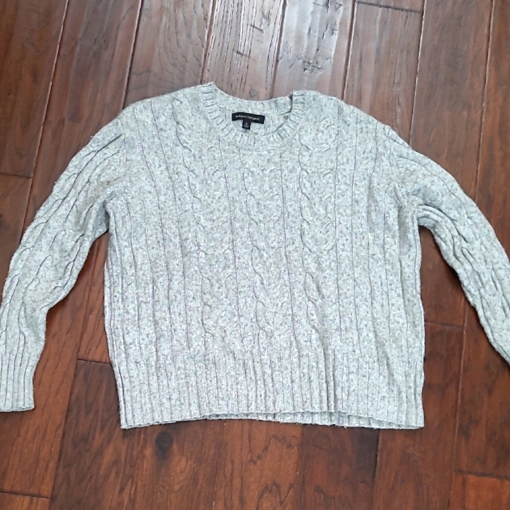 Banana Republic Light Gray Blend Knit Sweater size XL